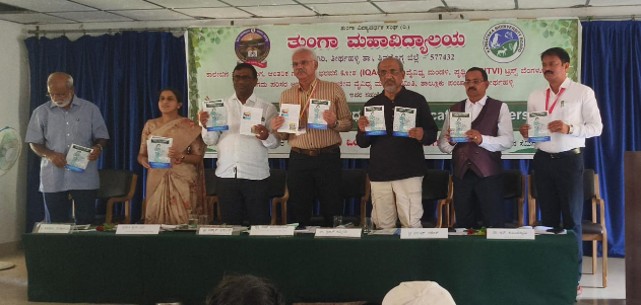 Dignitaries at the state-level workshop on Domesticated Biodiversity of the Western Ghats, Tunga Mahavidyalaya